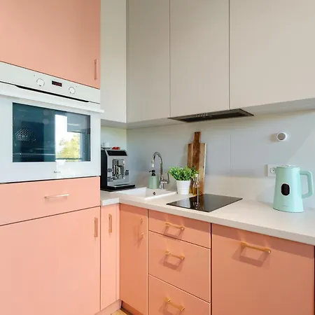 Apartment Queen Size Bed - Obok Manufaktury W Centrum Lodzi - Parking Gratis!!! Lodz